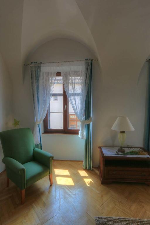 KőszegGuns Garden公寓 客房 照片