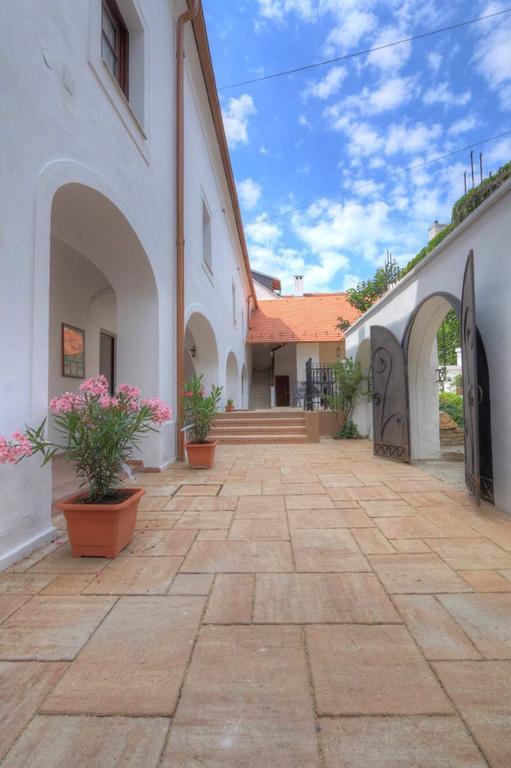 KőszegGuns Garden公寓 外观 照片